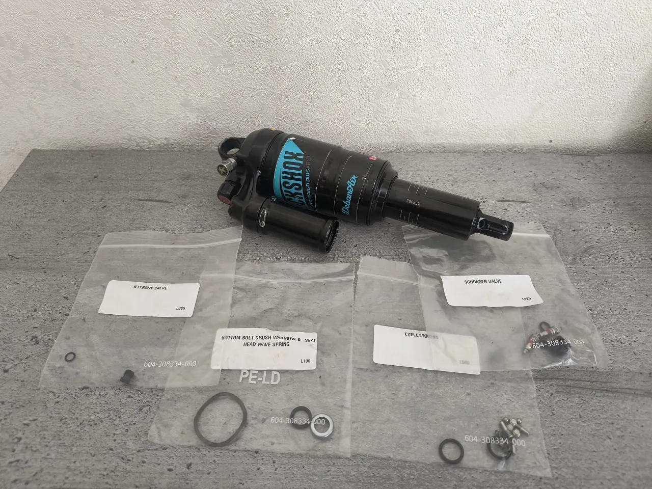 Амортизатор Rock Shox Monarch Plus RC3 фото 1