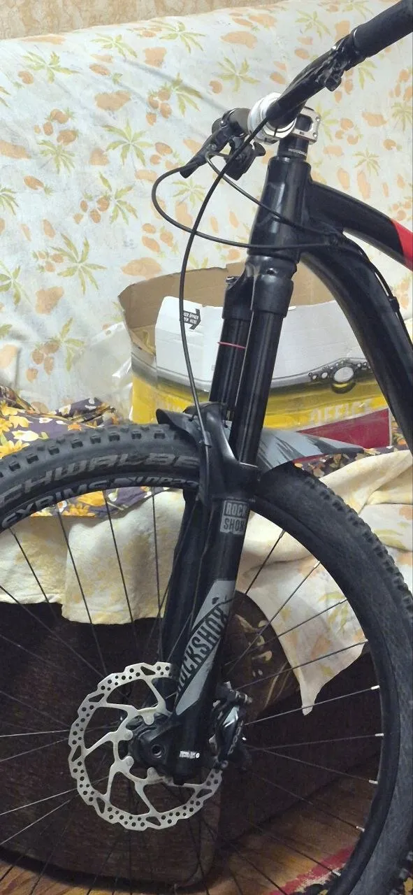 Вилка RockShox Yari фото 1