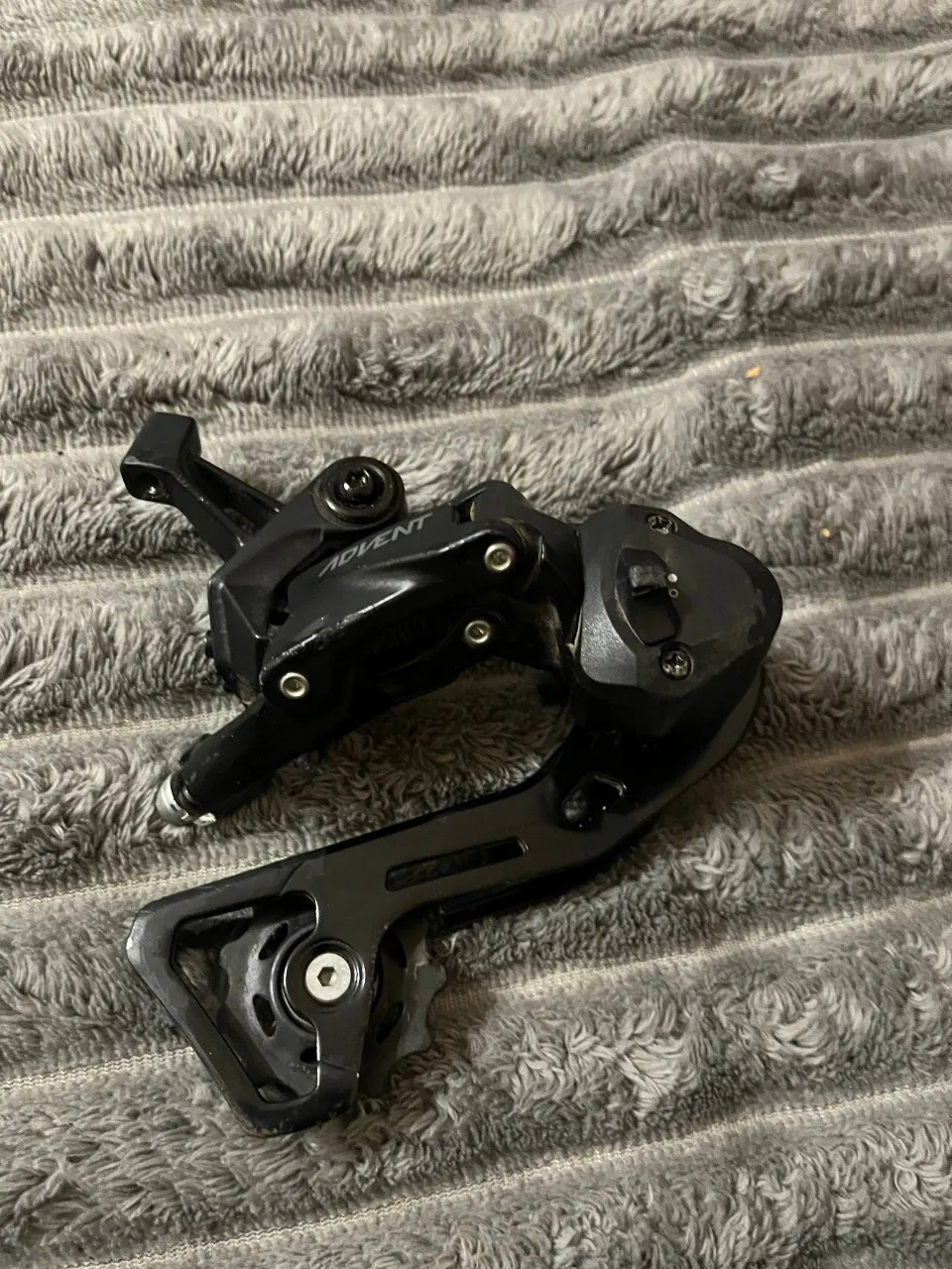 Задній перемикач Microshift Advent 9s Clutch фото 2