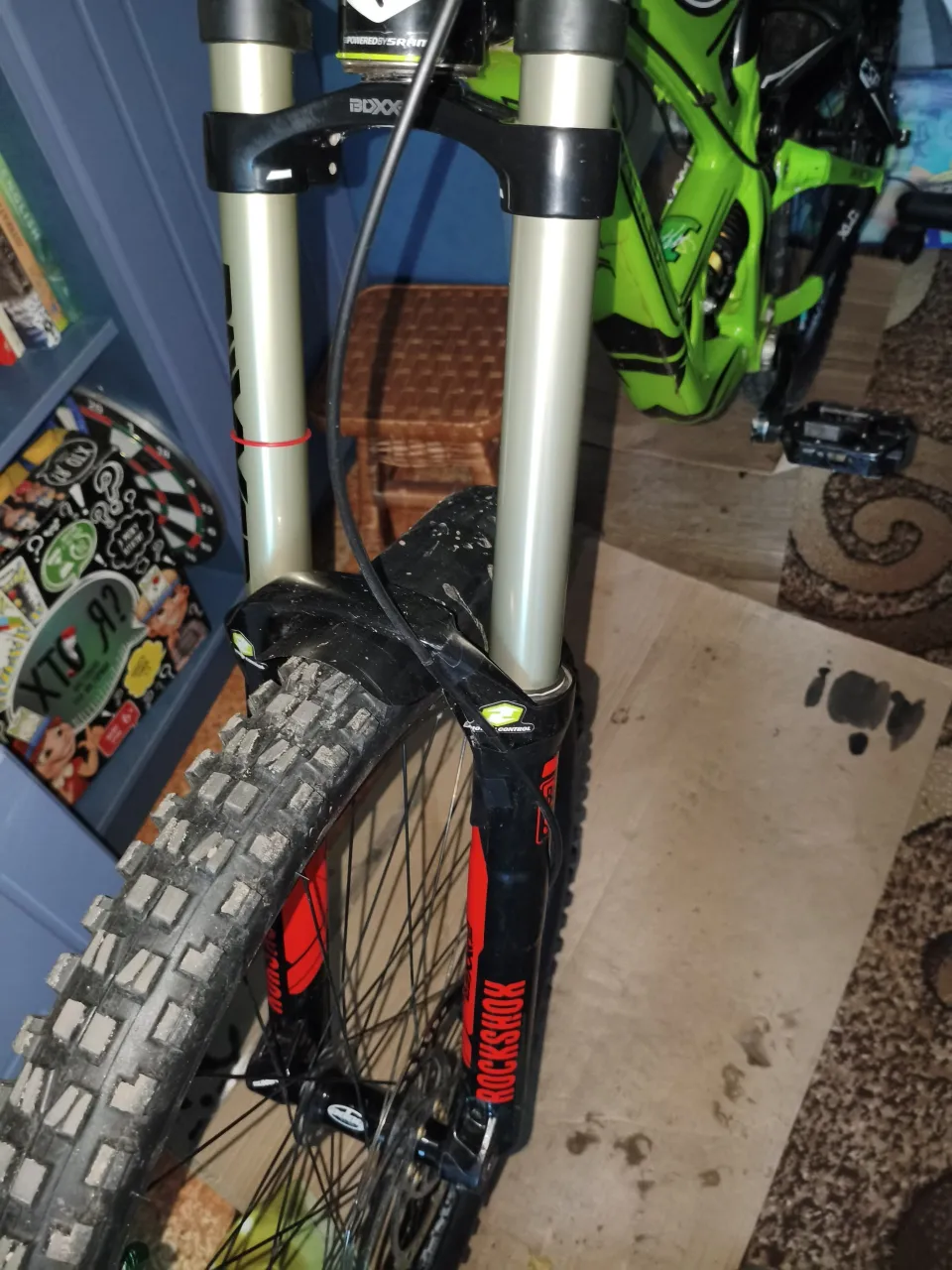 Rock Shox Boxxer WC вилка 2013 фото 1