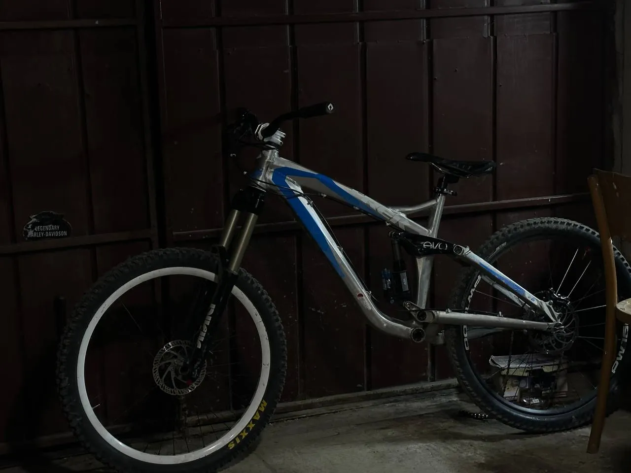 Рама Trek Scratch 8 на Specialized Status + Scott Gambler + Demo фото 1