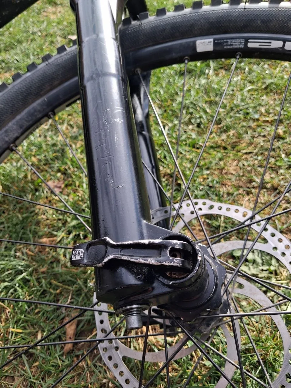 Rock Shox Domain R 200 мм вилка фото 6
