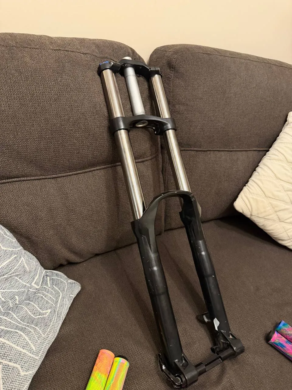 Вилка Rock Shox Domain R Dual Crown фото 5