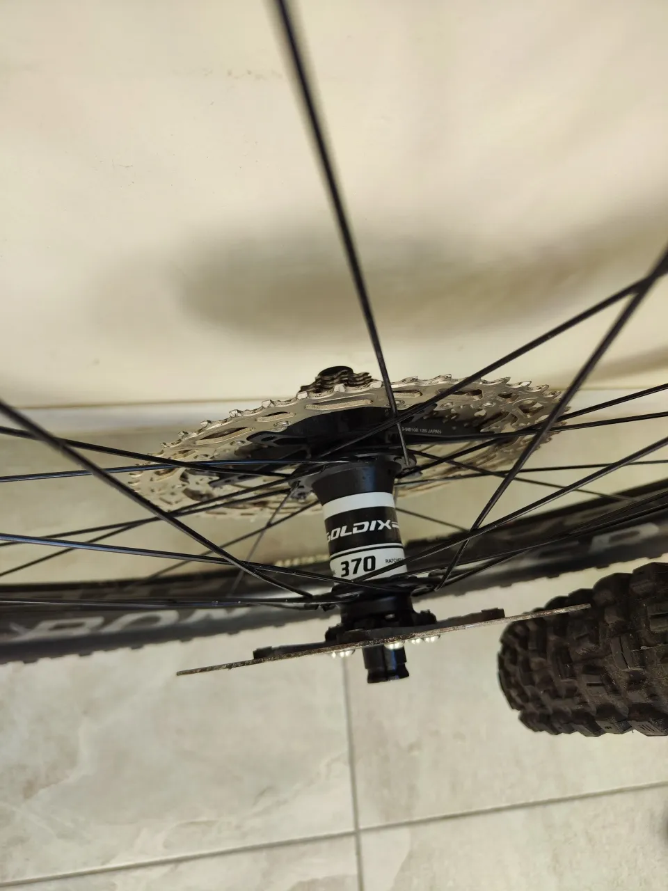Колеса Bontrager Line PRO 30 Carbon 29" фото 3