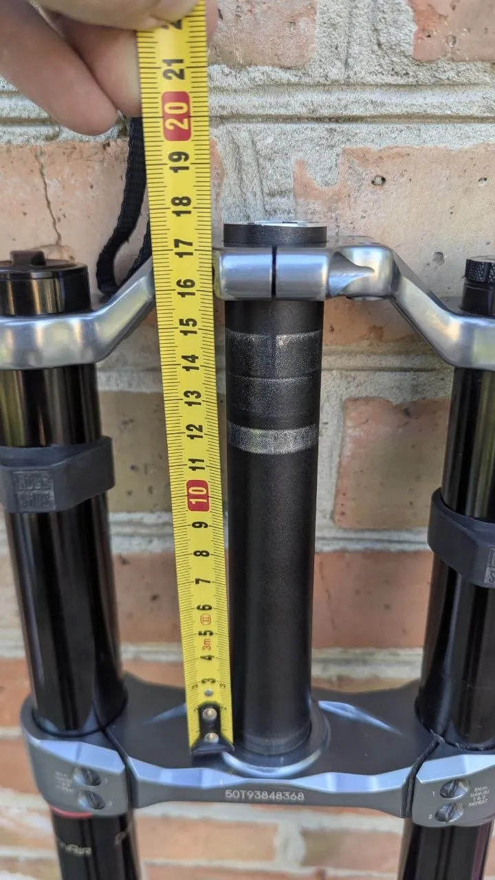 Вилка Rock Shox Boxxer Select 29 200mm фото 5