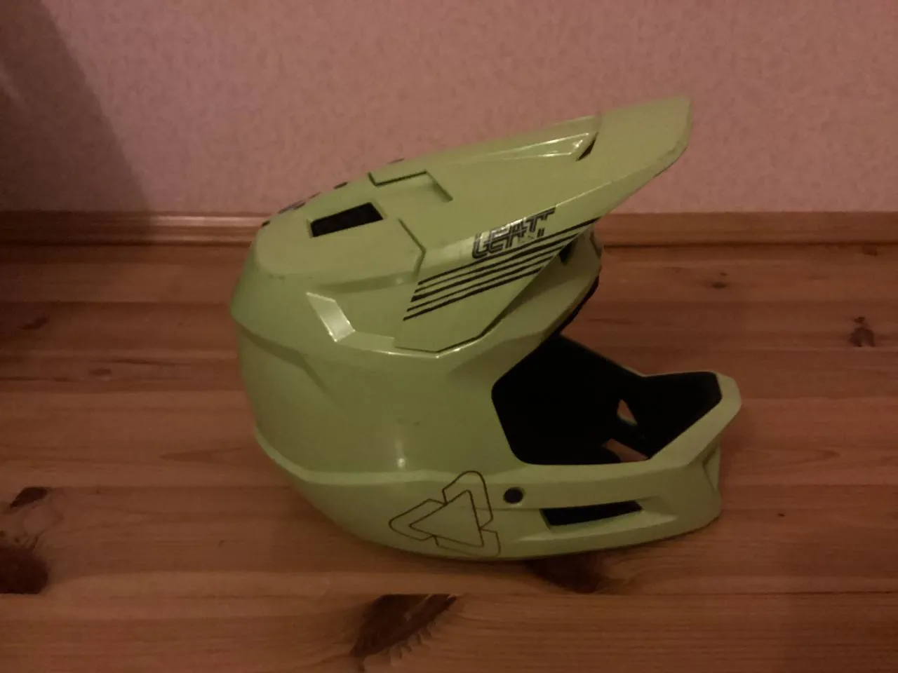 Шолом Leatt Gravity 1.0 Mojito фулфейс XS фото 1