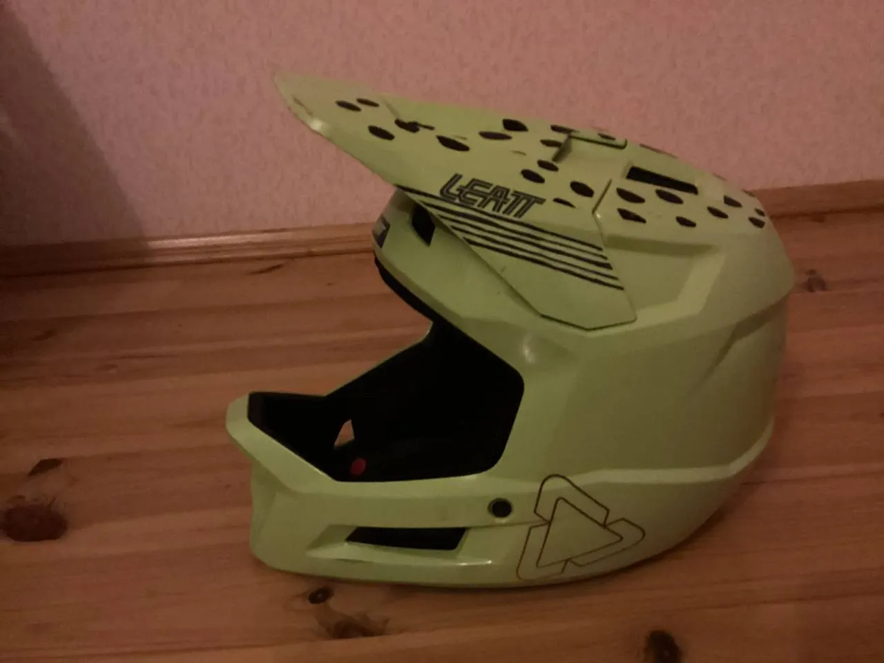 Шолом Leatt Gravity 1.0 Mojito фулфейс XS фото 3