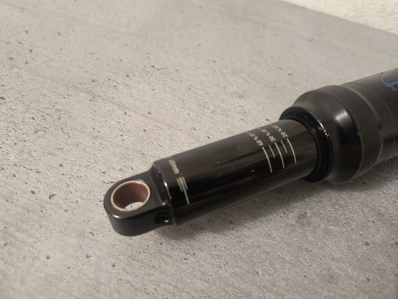 Амортизатор RockShox Deluxe Select+ 205мм фото 5