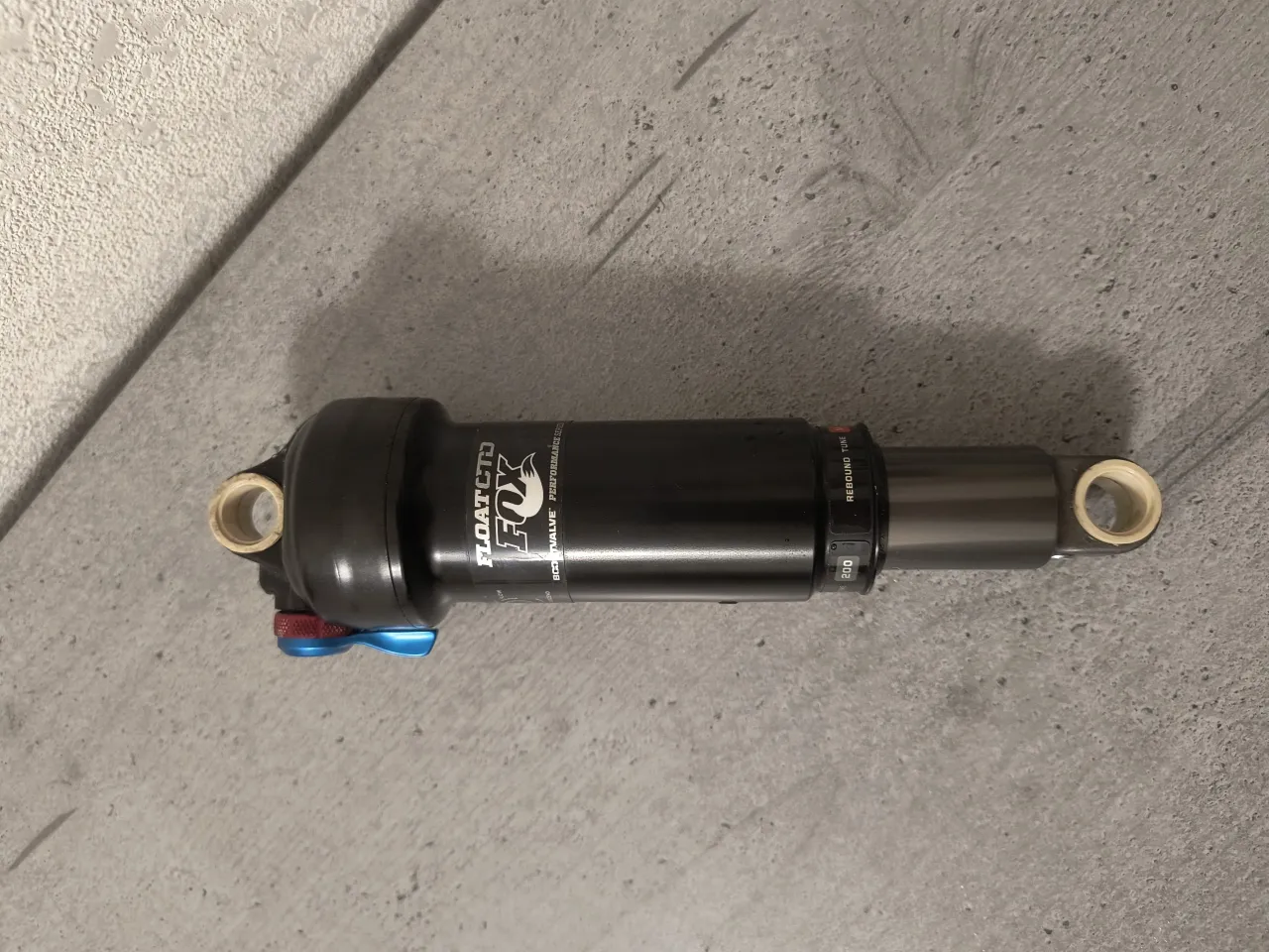 Амортизатор Fox Float CTD Lockout 200mm фото 2