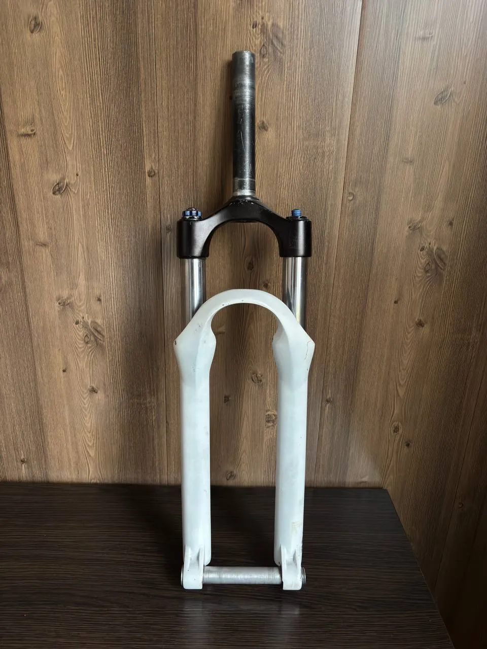 Вилка RockShox Argyle 409 фото 1