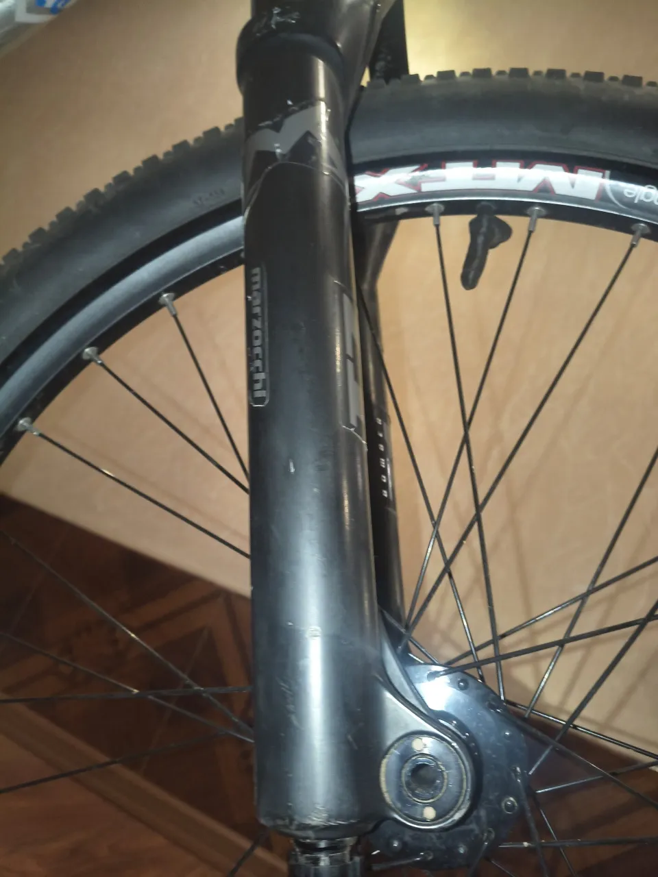 Вилка Marzocchi Bomber Z1 27.5 35mm фото 6