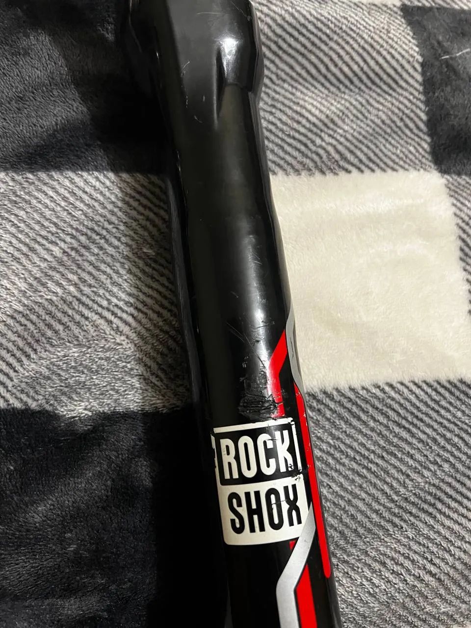 Вилка RockShox Lyrik RC2DH 26" 170mm фото 7