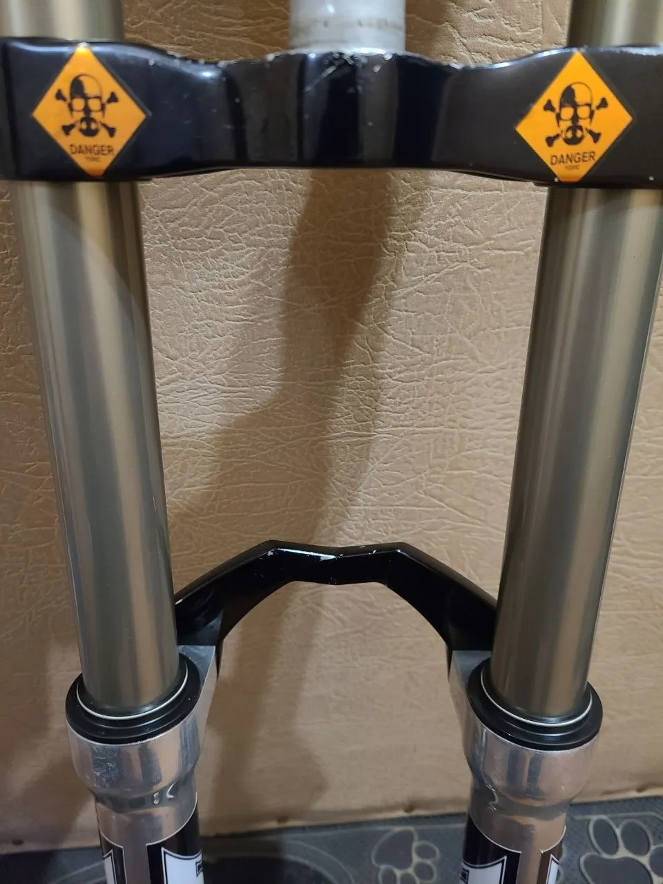 Вилка Marzocchi Monster 200mm фото 4