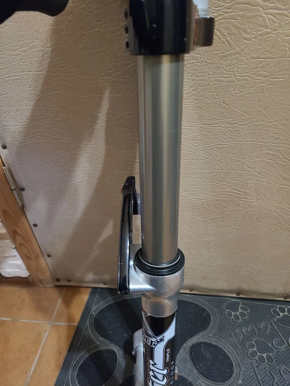 Вилка Marzocchi Monster 200mm фото 8