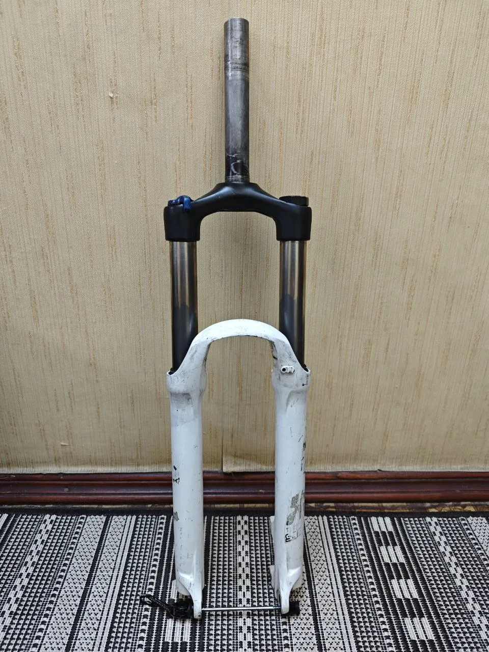 Вилка SR Suntour 26" фото 1