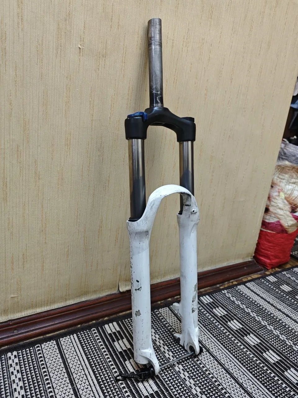 Вилка SR Suntour 26" фото 4