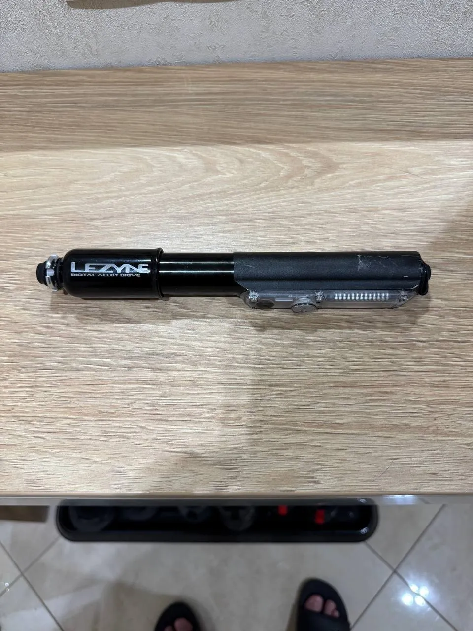 Ручний насос LEZYNE DIGITAL ALLOY DRIVE фото 2