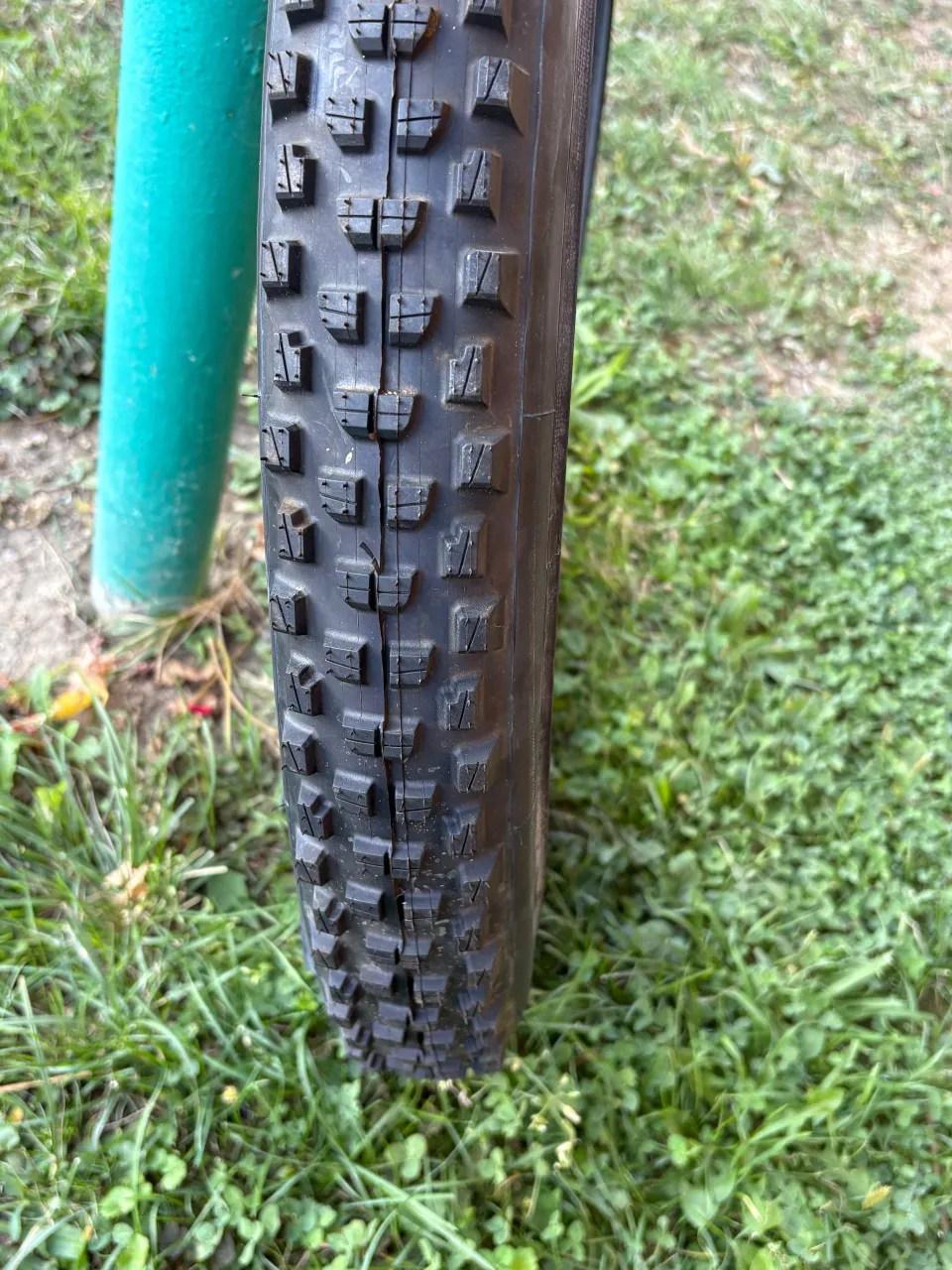Michelin DH 34 27.5 покришка фото 2