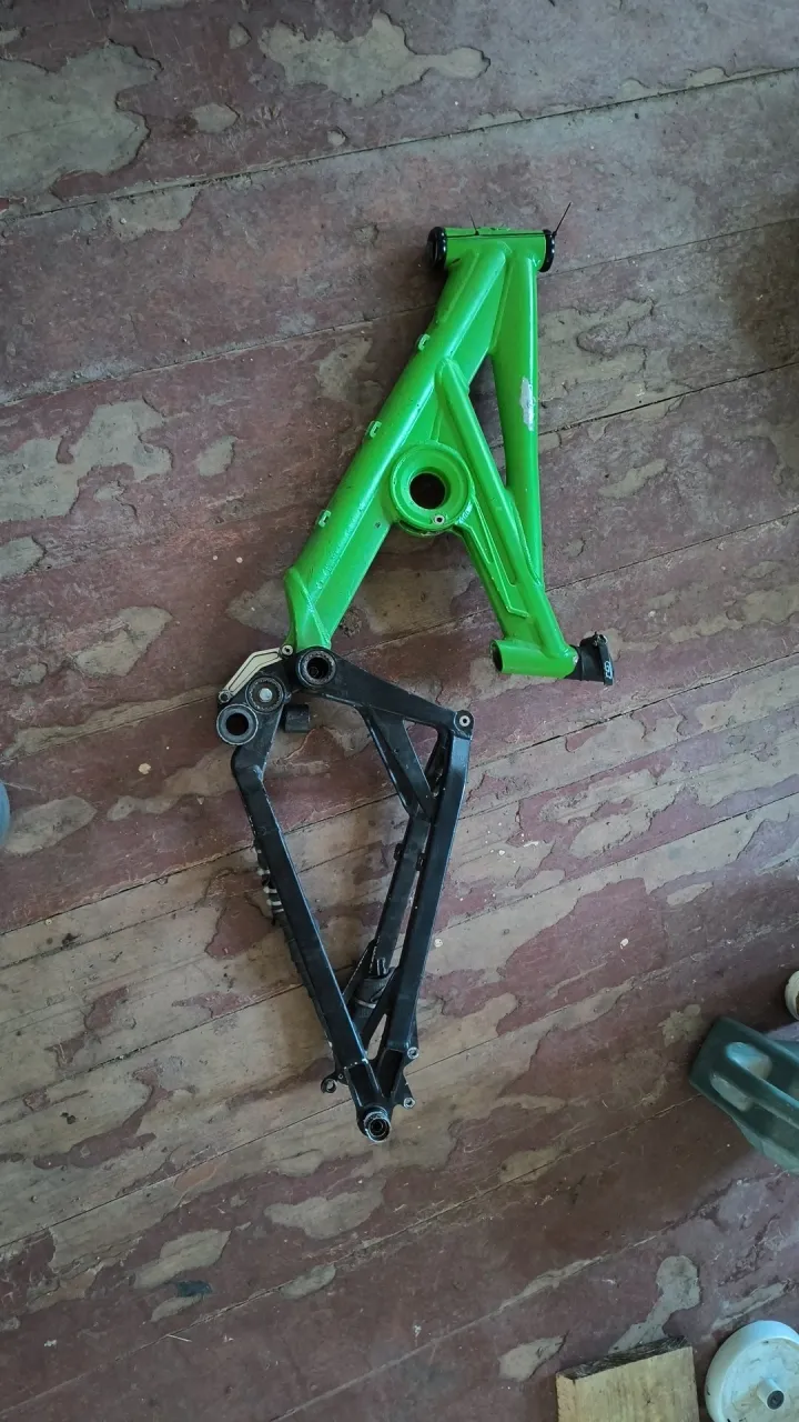 Рама GT Rukus DH + каретка + рульова фото 5