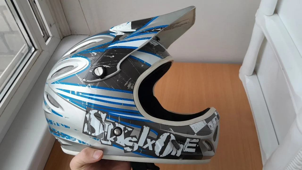 Шолом SixSixOne Strike M фото 1