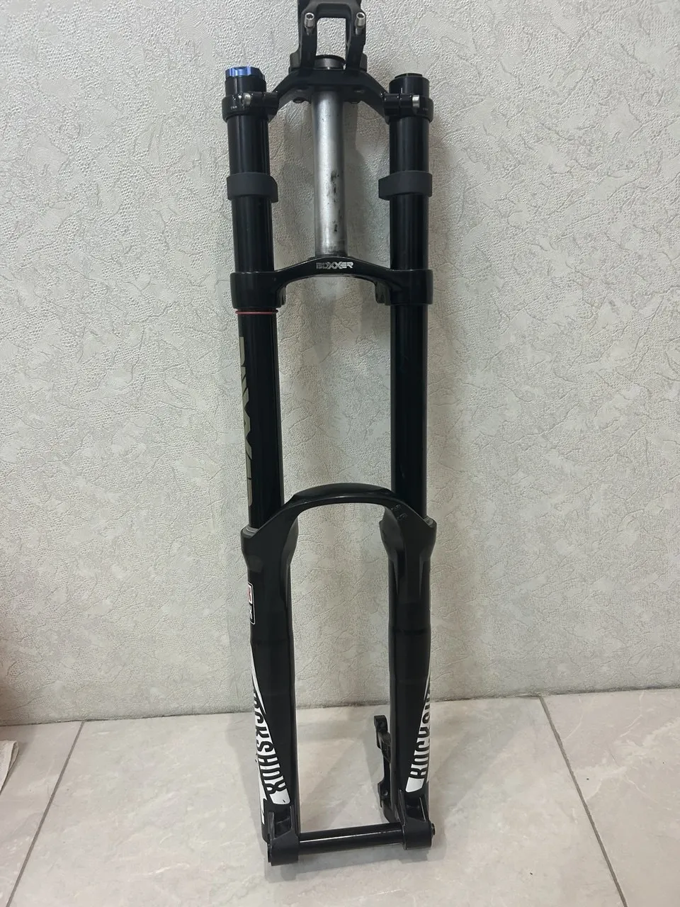Вилка Rock Shox Boxxer RC 200mm + винос Kore фото 1
