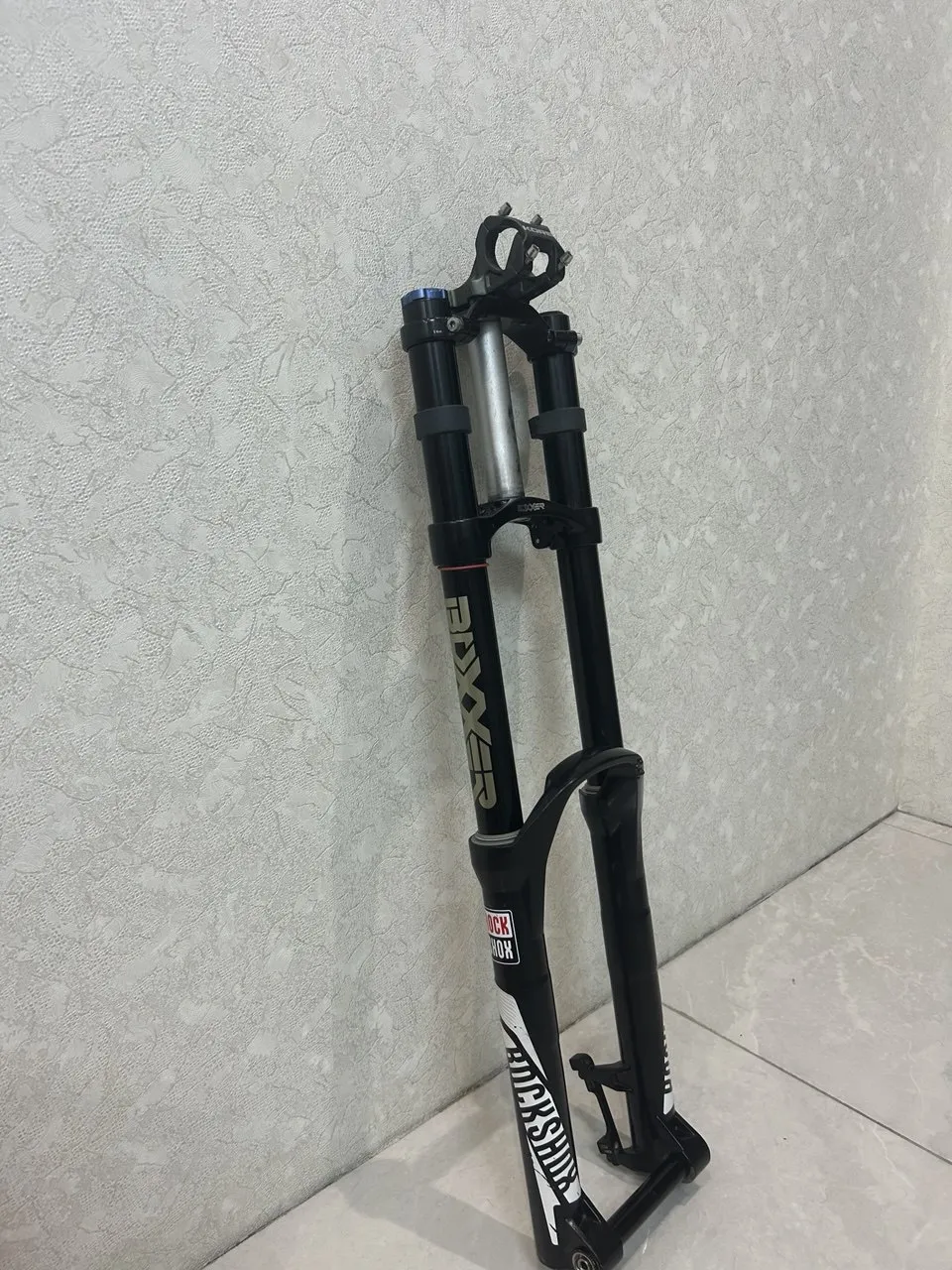 Вилка Rock Shox Boxxer RC 200mm + винос Kore фото 4