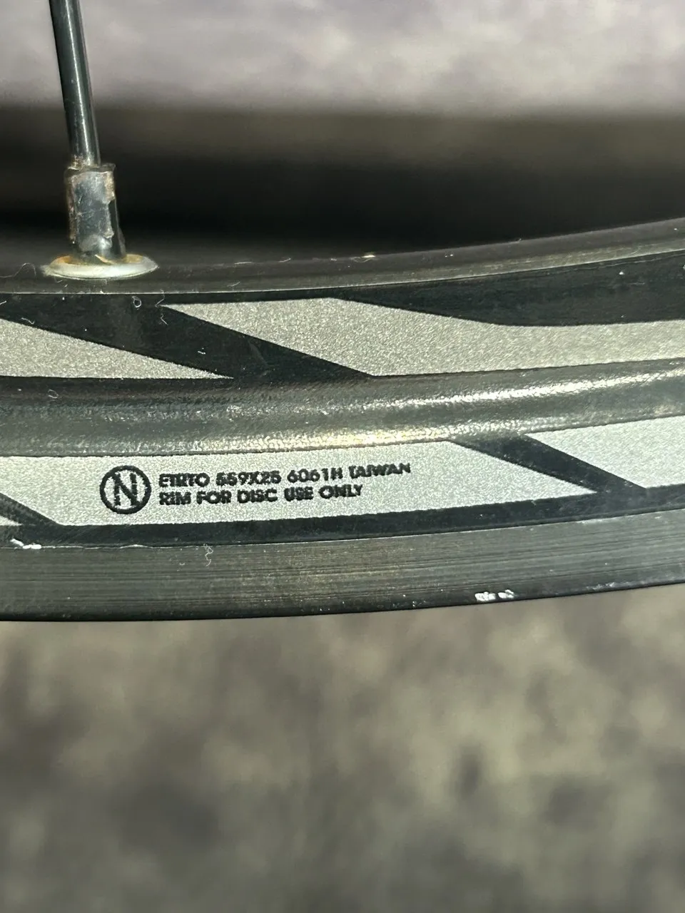 Обод 26" Shimano Saint HB-M820 з втулкою фото 9