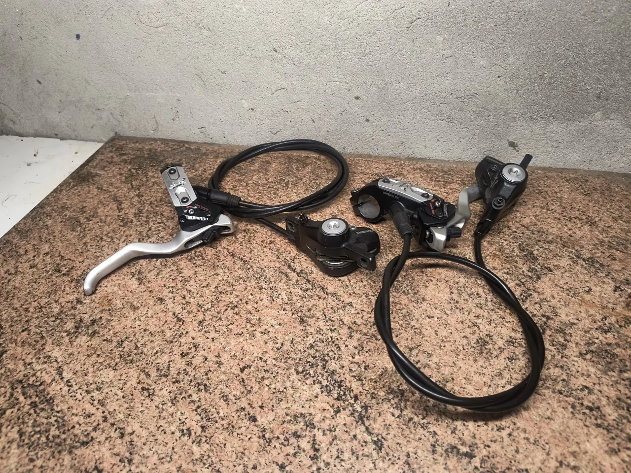 Гальма Shimano Deore XT 2 поршні фото 5