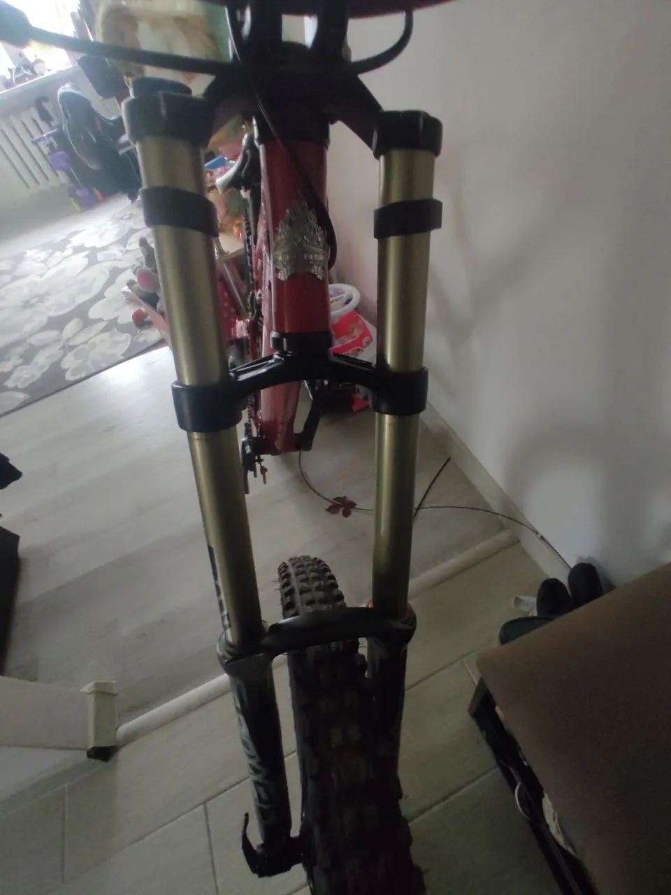 Rock Shox Boxxer вилка 200 мм фото 5