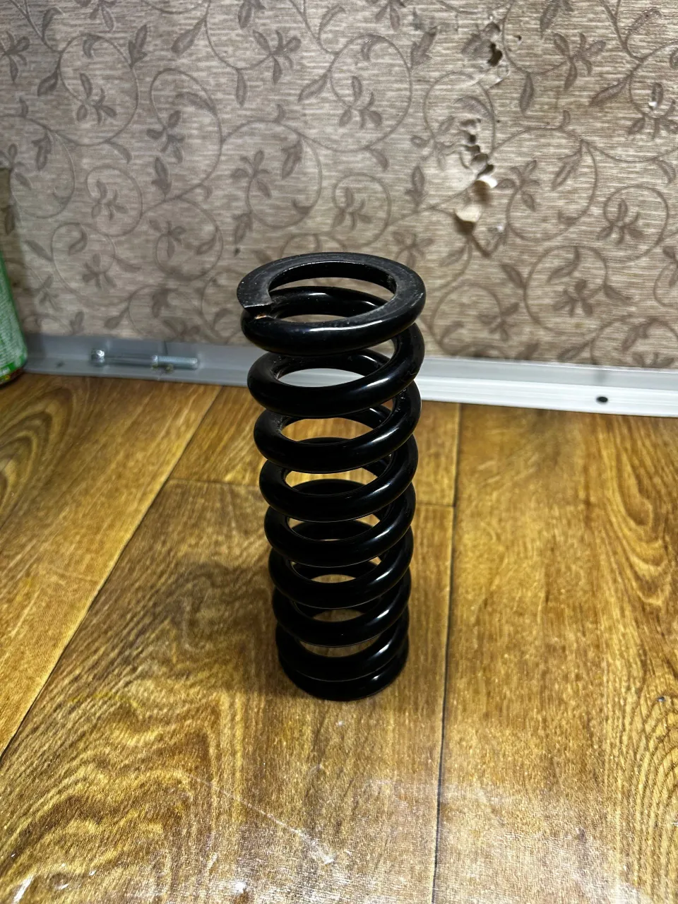 Пружина Nukeproof 450lbs 67.5-76mm фото 1