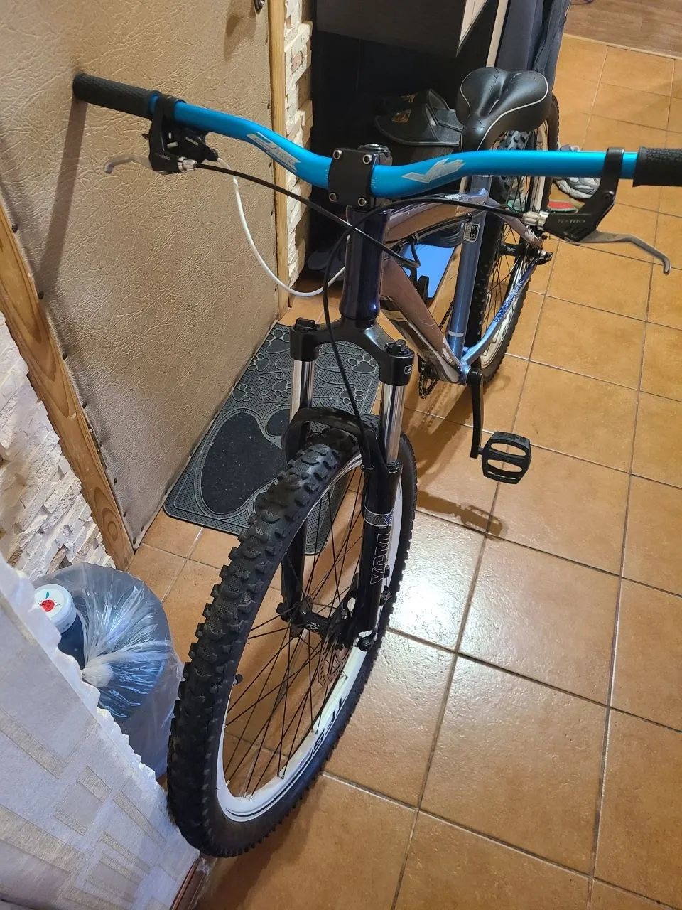 MTB Diamondback 26" рама 16" на повному ходу фото 3