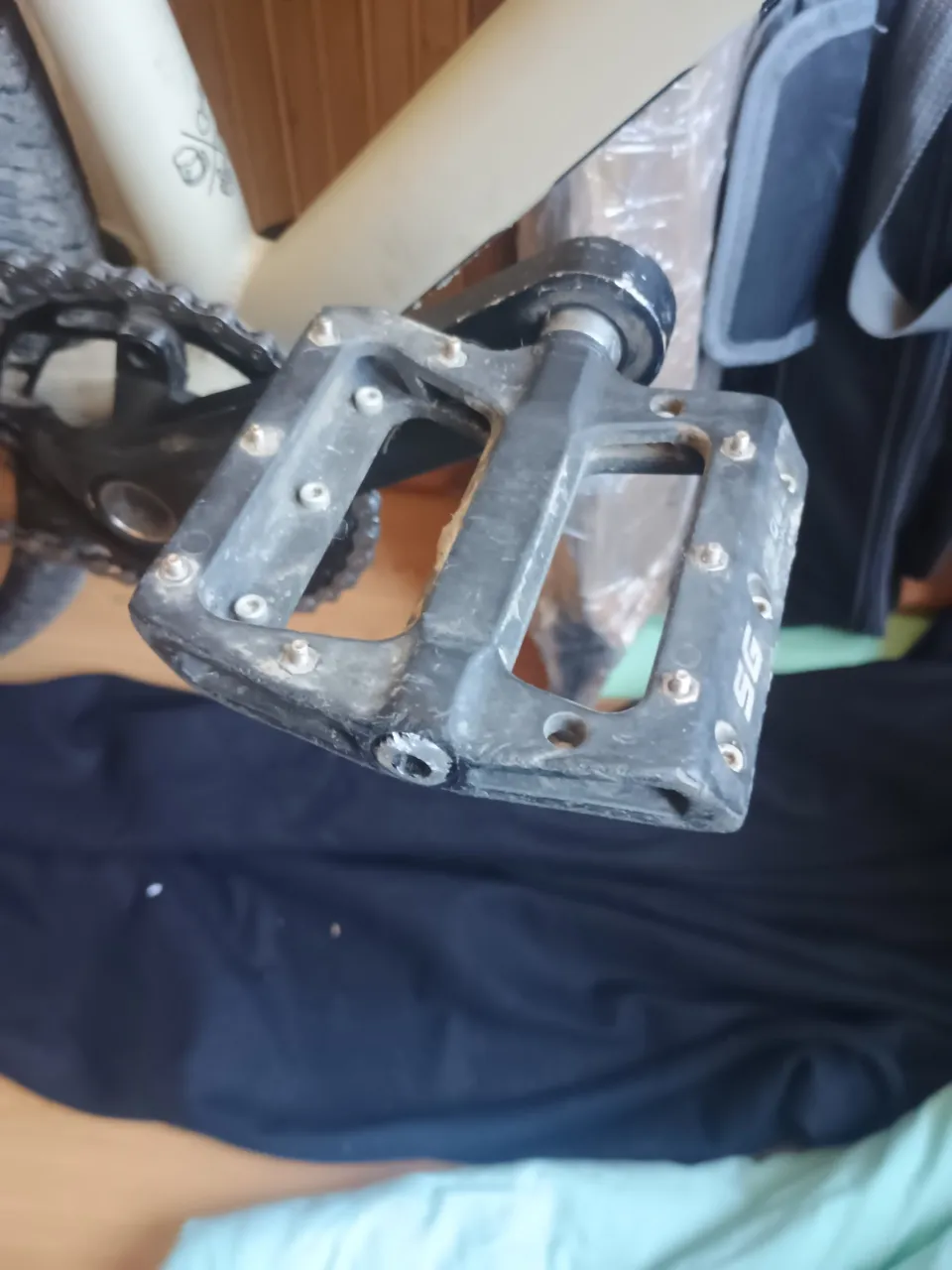 Шатуни + каретка + педалі Shimano фото 3