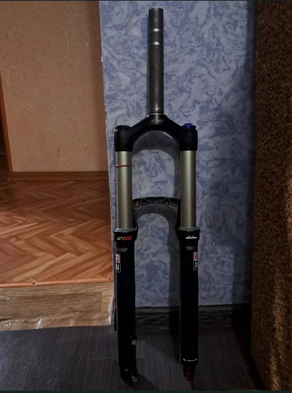 Вилка Rockshox Sektor RL Gold Coil 150 мм фото 1