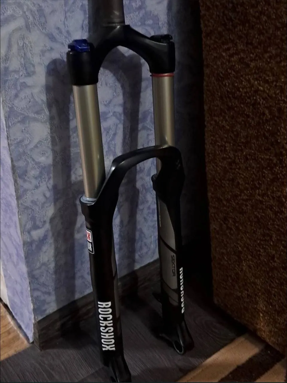 Вилка Rockshox Sektor RL Gold Coil 150 мм фото 5
