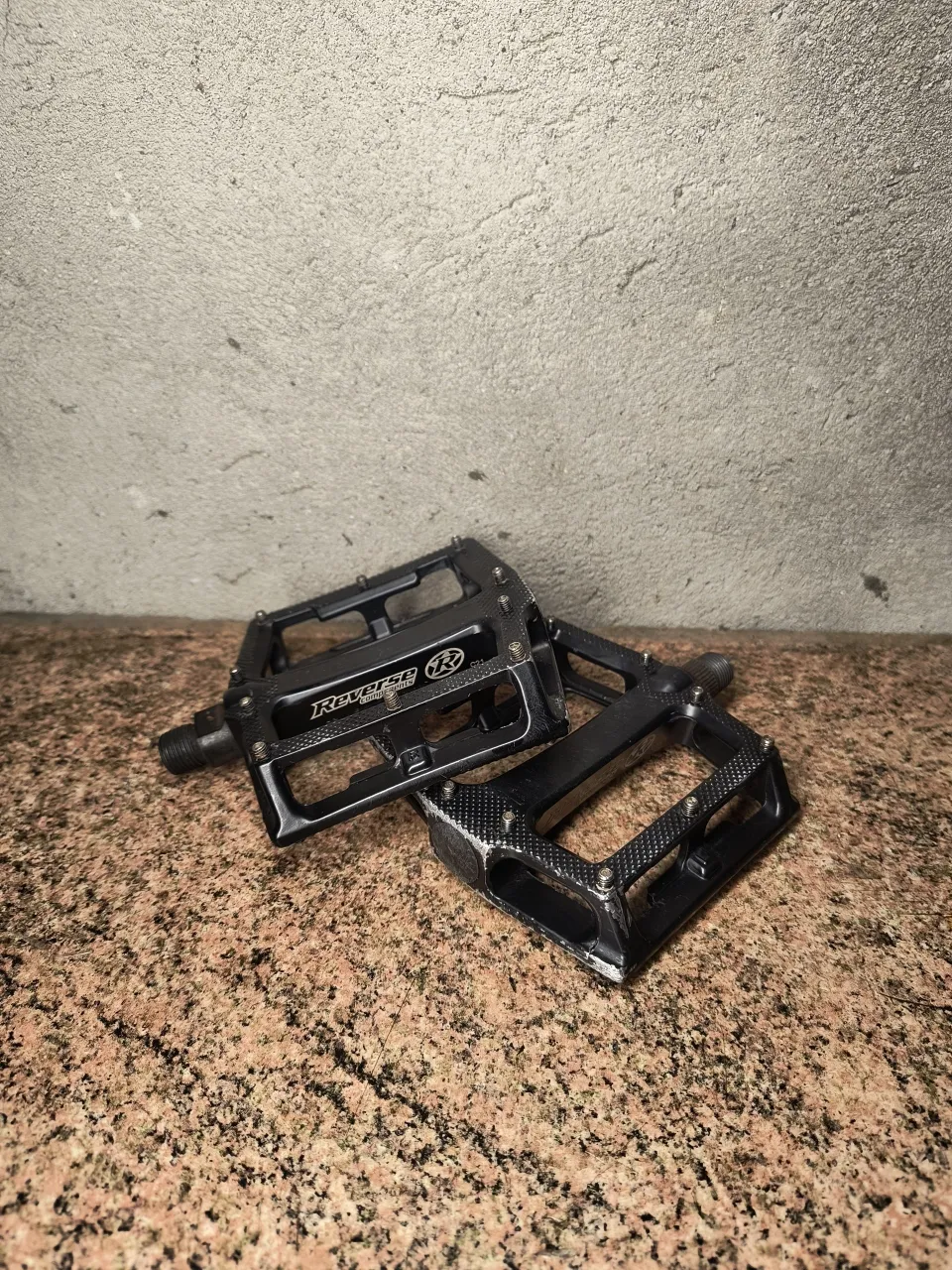 Педалі Reverse + гальма Magura MT 5 + гальмові ручки Magura MT Trail Sport + перемикачі Shimano Deore XT M8000 фото 1