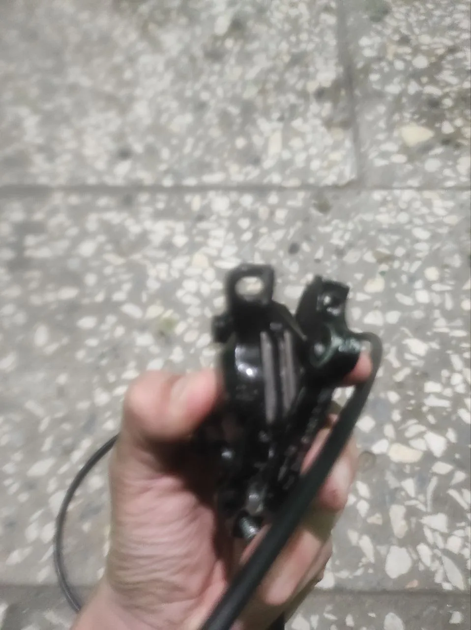 Гальма гідравлічні Shimano MT200 фото 1