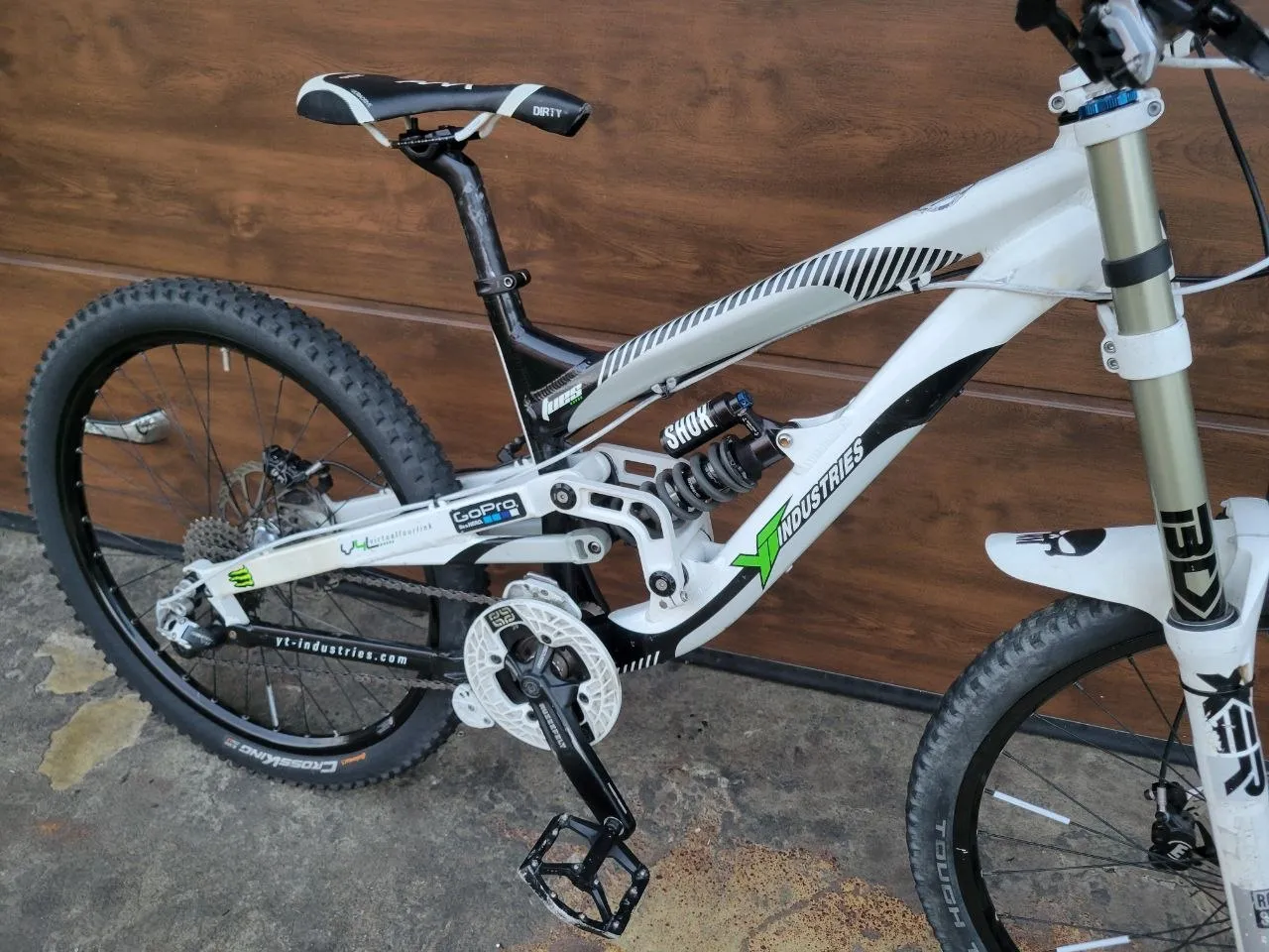 Downhill YT Boxxer 200mm L фото 4