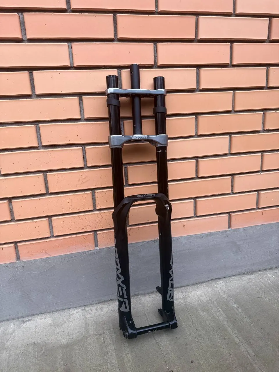 Вилка Rock Shox Boxxer Select фото 1
