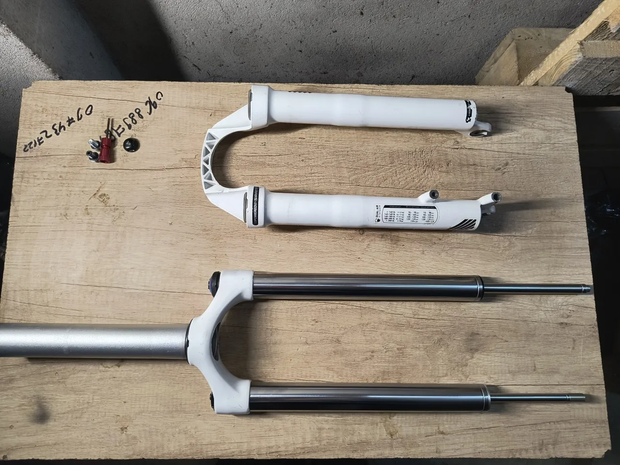 Rock Shox Reba XX 1.5 передня вилка фото 2