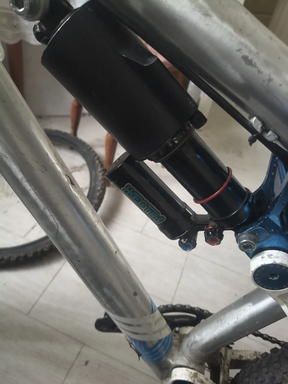 Rock Shox Vivid Air амортизатор 216x63 фото 1