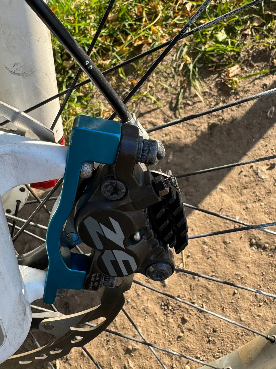 Гальмо Shimano Zee з металевими колодками фото 2