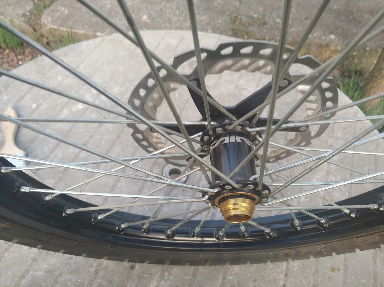 Колесо переднє 18" Shimano Saint + мотор-колесо 5000W Volta Bike фото 9