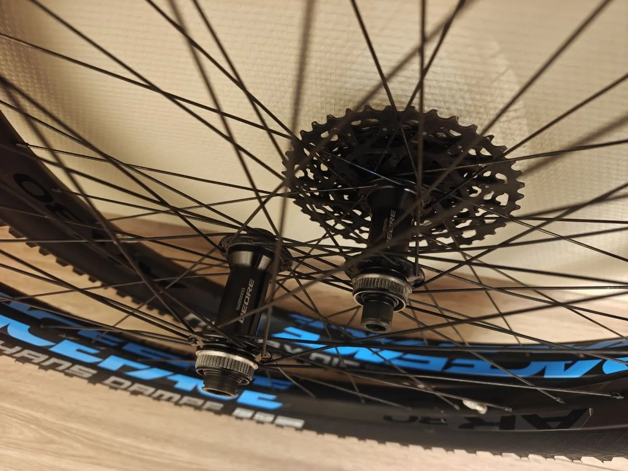Колеса Race Face AR30 Boost 27.5" 148/12 мм задні + 110/15 мм передні фото 3