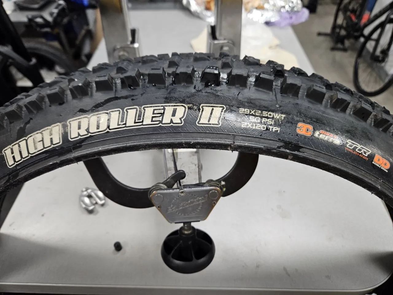 Maxxis High Roller II 29x2.5 фото 2