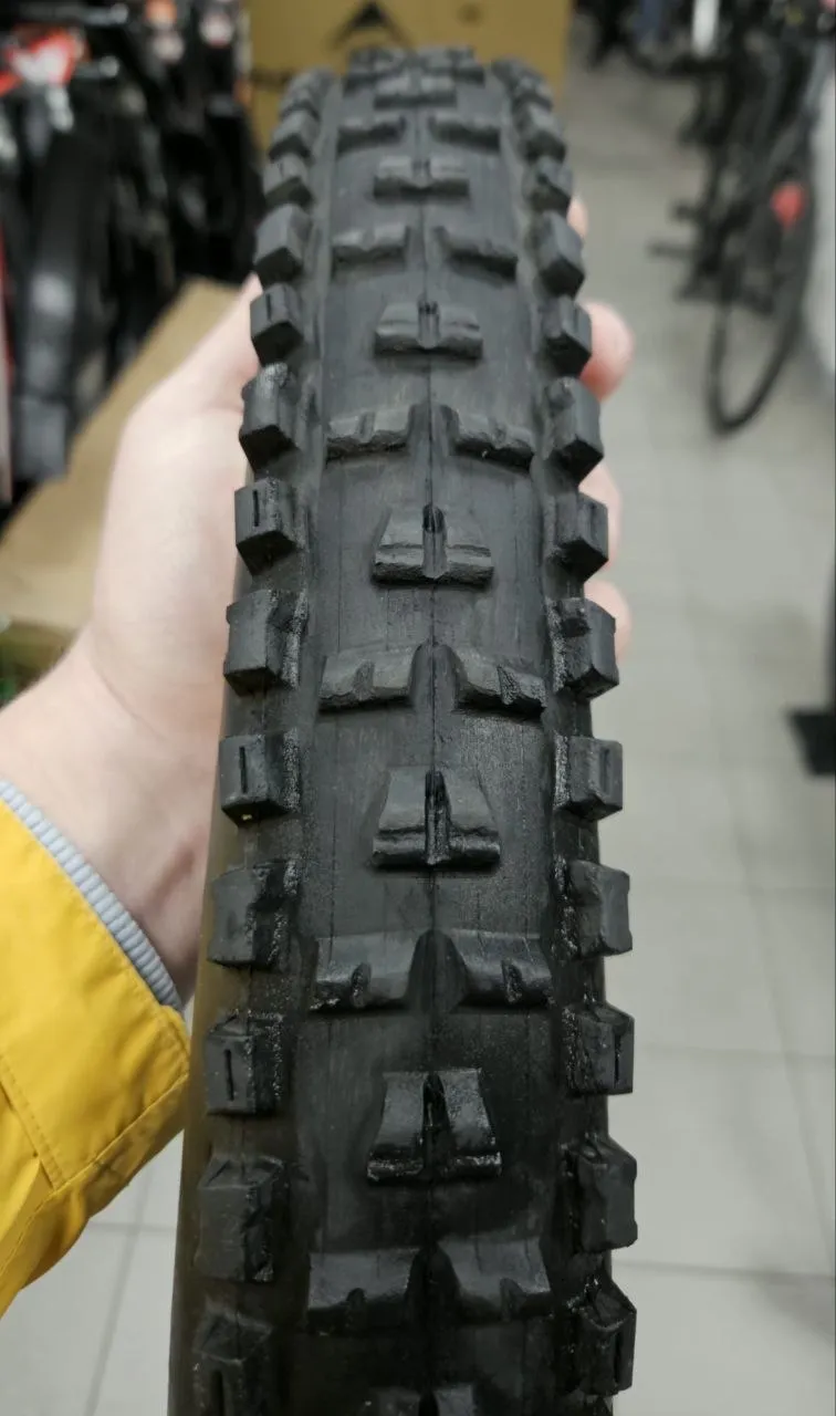 Maxxis High Roller II 29x2.5 фото 1