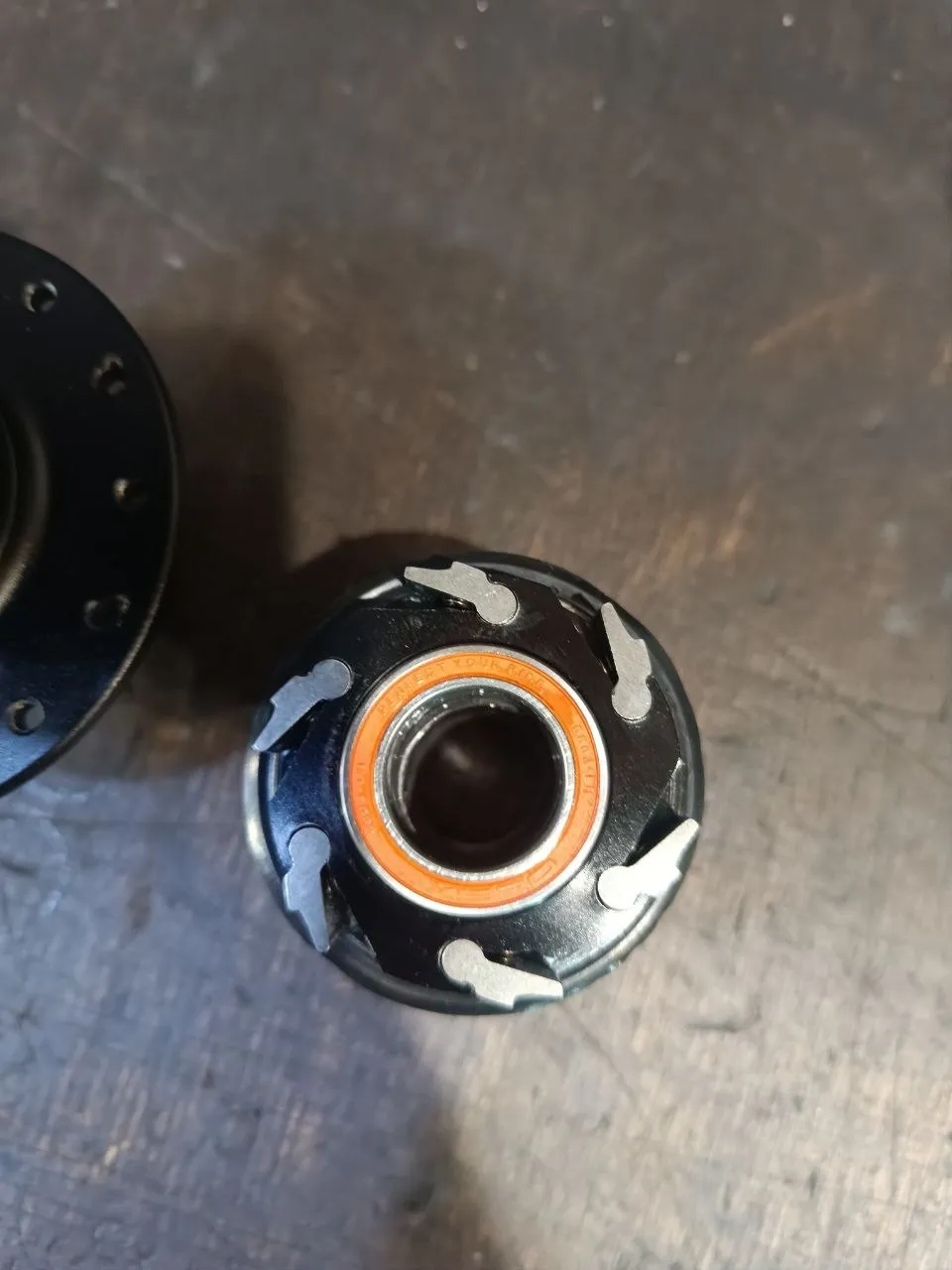 Втулка Bontrager 148/12 28 спиць фото 3