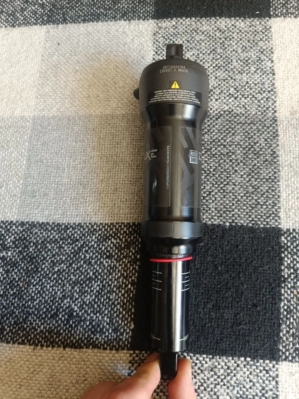 Амортизатор RockShox Deluxe+ 230 мм фото 2