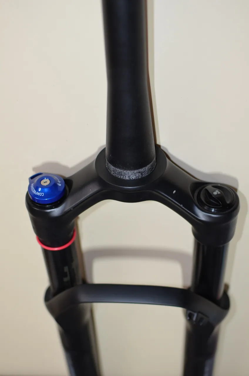 Вилка Rock Shox Reba RL Boost Solo Air 27,5" фото 5