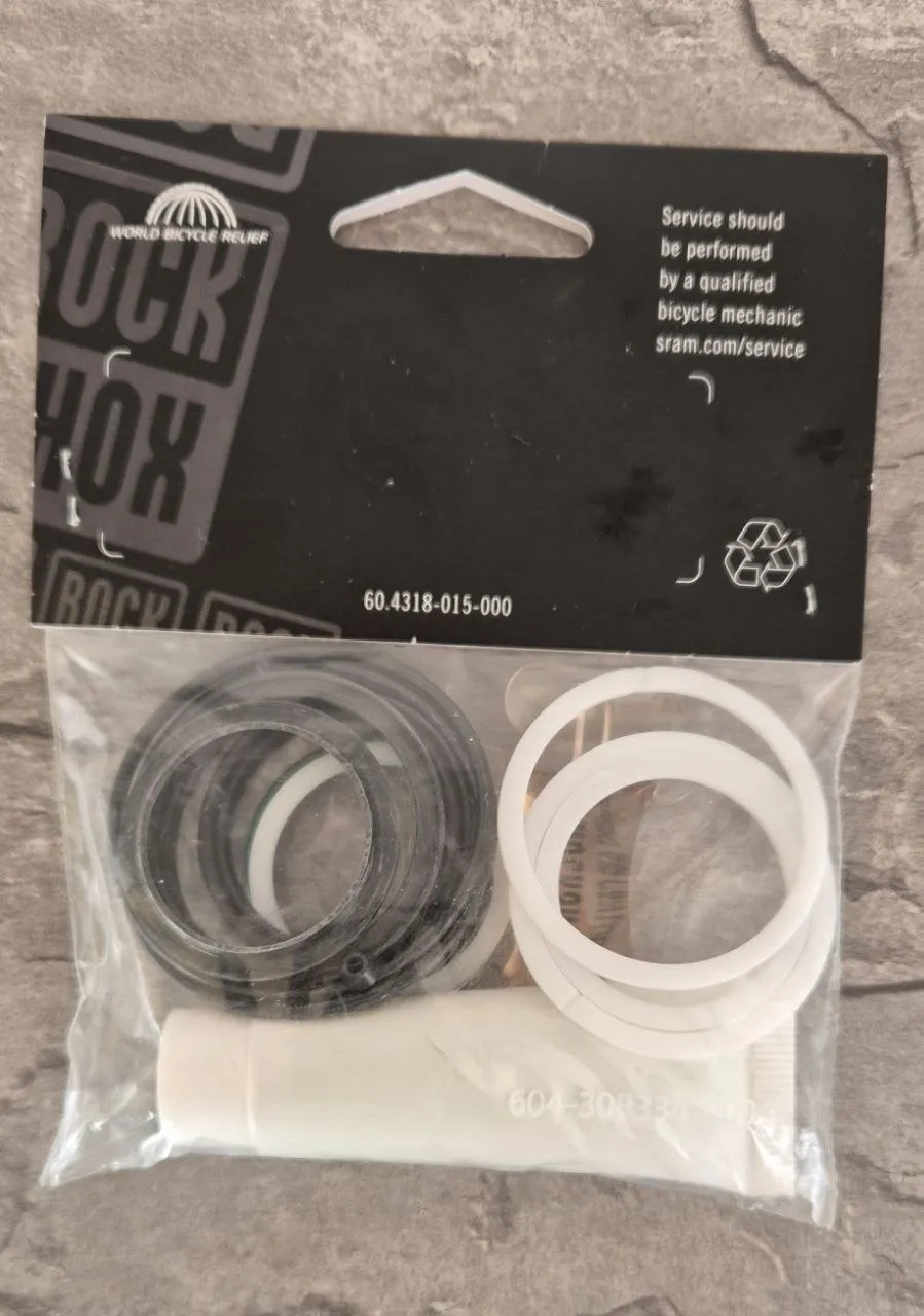 Ремкомплект RockShox Monarch RT3 + покришка Continental Terra Hardpack 27.5" фото 2