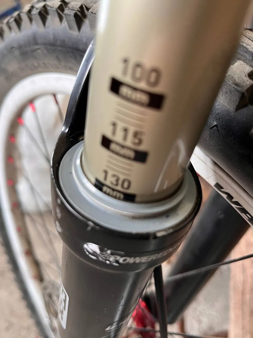 RockShox Revelation U-Turn Dual Air вилка 130 мм фото 4